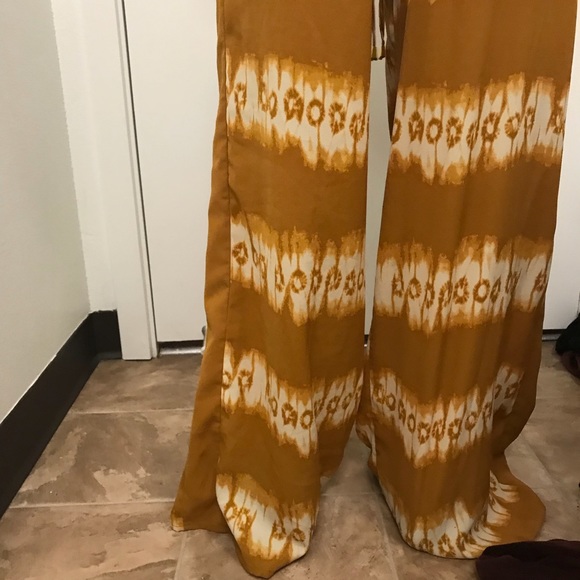 Gold Palazzo pants - Picture 3 of 10